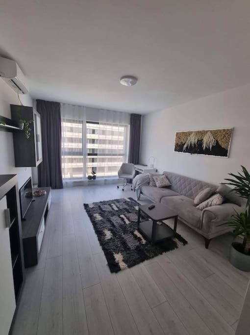 Lovely 1 Bedroom Livingroom Apartment Sector 1 Bucuresti Voluntari Exterior foto